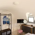 New Misilia & Private Jacuzzi Villa *